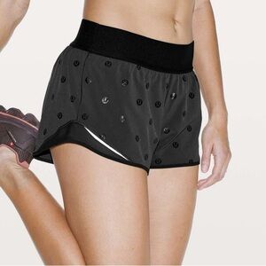 Lululemon Hotty Hot Short *Special Edition 2.5" - Black SZ 6